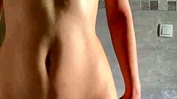 hey, wanna watch cute maiskii touch herself with a dildo?