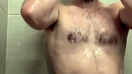 Hey, just chilling at home, wanna jerk off with me?