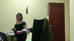 用脏话挑逗我大屁股女仆的会话