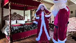 Granny Carmen Claus bangs elvish dildo hard, damn!