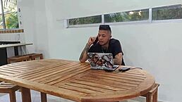 Xxxtime - 哥伦比亚妹子找男人狂野玩乐