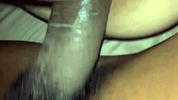 黑人大屌深插娇小18岁多汁紧逼内射