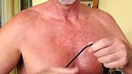 Pervy papifacheros nipples directly arouse his cock