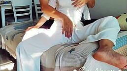 damn, this hot vietnamese girl from huế got me hooked!