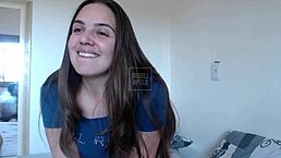 hey hottie, wanna play with my pink ass?