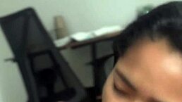 Deep sloppy blowjob from this beautiful brunette 😍