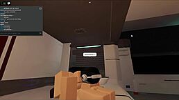 扶她干荡妇 在狂野Roblox公寓动作