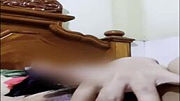 菲律宾妹锁门热辣2025视频通话性爱