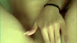 Rica Masturbates With Plug In Ass?