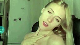 Russian girl masturbates live on webcam 😍