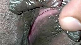 真实Odiya Desi Bhabi秀出多汁剃毛骚逼