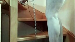 女奴在主人办公室被狂野BDSM羞辱