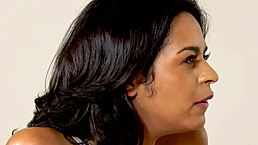 I tricked my trainer into a steamy lesbian fling! - Kali Roses, Vienna Black