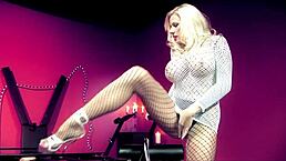 Kinky anal quickie in the dungeon, she's a slut getting rough fucked! 😈🔥