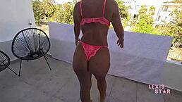 Fucking curvy Brazilian on my balcony 😍