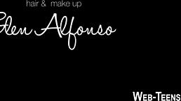 petite latina getting fingered by her girlfriend 😍