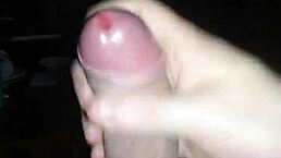 Jerking off to tranny porn, aiming for cumshot