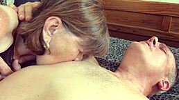 胖奶奶Carmen POV口交吞精