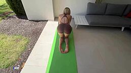 Daytime Park Fuck with Sexy Yoga Trainer?