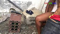 Fucking my ebony girlfriend outdoors?