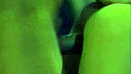 the night temptress shines in classic retro style