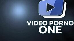 Lesbian session in bathtub with Tiffany and Dolly