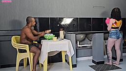 Transei Com Marido Da Minha Amiga Enquanto Ela Foi Comprar Leite