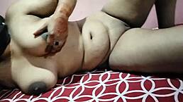 Are you watching this Indian college girl shower for hotel sex?