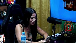 A Novinha Da Privacy Avaliou O Pau Do Ruan E Tirou A Roupa No Podcast Que Delícia - Luuh Barbosa - Podcast Púpum No Barraco Completo No Sheer - Red