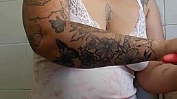 gr�vida se exibindo com big ass na praia