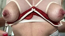 help your stepmom with her wet pussy 😏