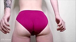 Ellie Rowyn spreads and shakes her thick ass.