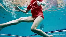 Avenna swims nude in the pool, so sexy! 😍