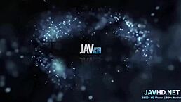 这骚逼为什么这么湿 第13！