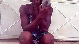 i continued twerkin in clothes till i decid to twerk naked