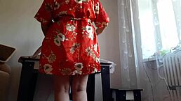 When girlfriend left, her mother visited loudly and passionately