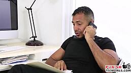 娇小Jayden Black遭粗暴猛干