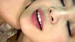 日本熟女妻子诱惑进行深喉内射在无码JAV中