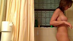 Russian beauty plays oral games in the steamy bath