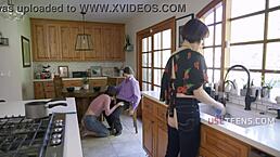 啊，熟男免费使用让继家庭紧绷