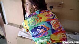 Taylor Wane and Angelina Valentine in a sucking challenge