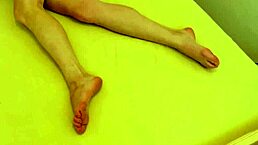 hot mature jane masturbates her pussy to orgasm