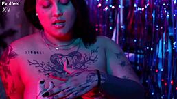 rotten venus and nath do lesbian foot fetish, sucking toes barefoot in domination scene