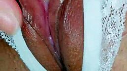 wanna show my wet japanese pussy close-up to everyone watching