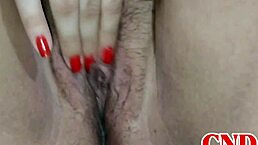 我偷拍辣妹疯狂自慰