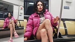 mi primo me da mucho placer con su lengua chupando mi gran vagina