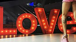 mi primo me da mucho placer con su lengua chupando mi gran vagina