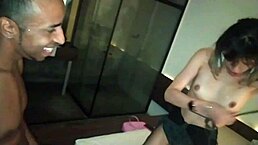 Conheci o Negro Top Delícia Numa Festa de Swing e Passei a Balada Inteira Transando com Ele