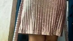 the boss tricked the bricklayer into the bathroom to get alone with him n she got wild