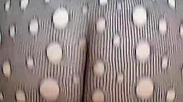 Madura rubia de gran culo me seduce con su sensual lencería y hace que me corra dentro de ella espero no quede embarazada